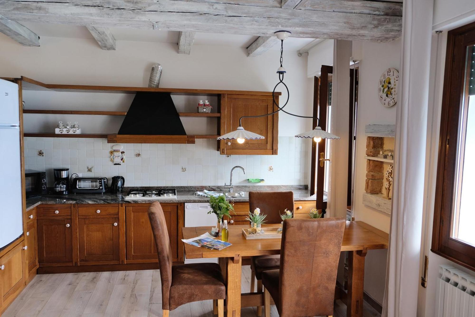 Appartamenti Casa Carlotta Лимоне-суль-Гарда Экстерьер фото